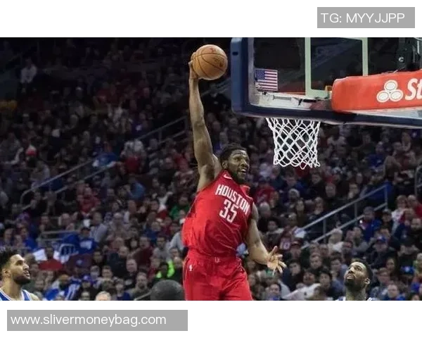 卡尔克布伦纳表现抢眼6中5贡献10分11篮板2封盖 5前场板展现活力